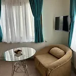 Guest house флора 4*