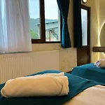 Guest house флора 4*