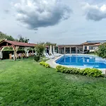 флора 4* Patalenitsa