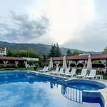 флора 4* Patalenitsa