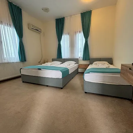 флора 게스트하우스