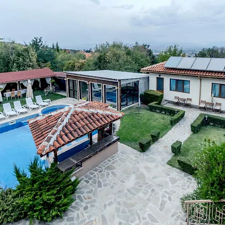 флора 4* Patalenitsa