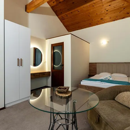 флора Patalenitsa