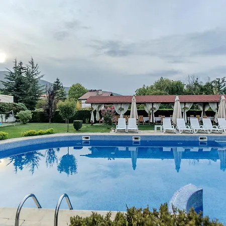 Гостевой дом флора 4*