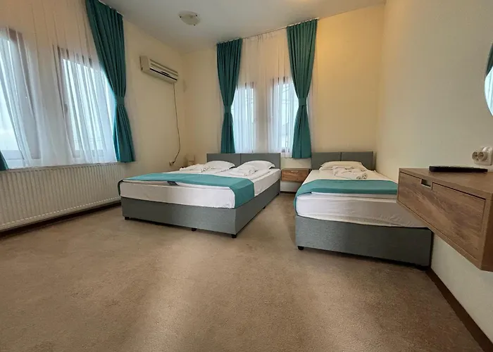 флора Къща за гости