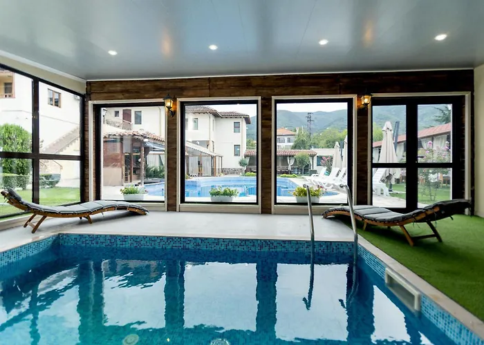 флора Къща за гости