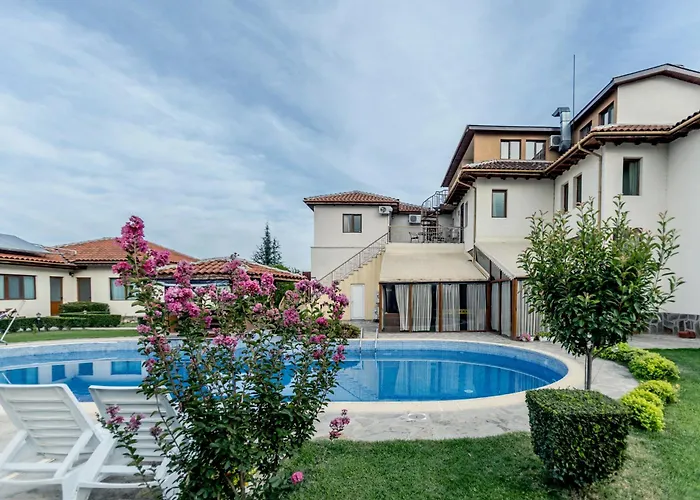 Къща за гости флора