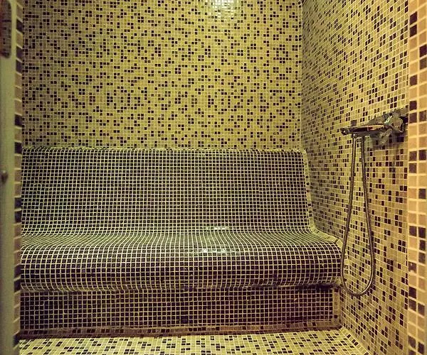 флора Къща за гости Паталеница